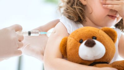 Çocuklar koronavirüs aşısı olmalı mı?