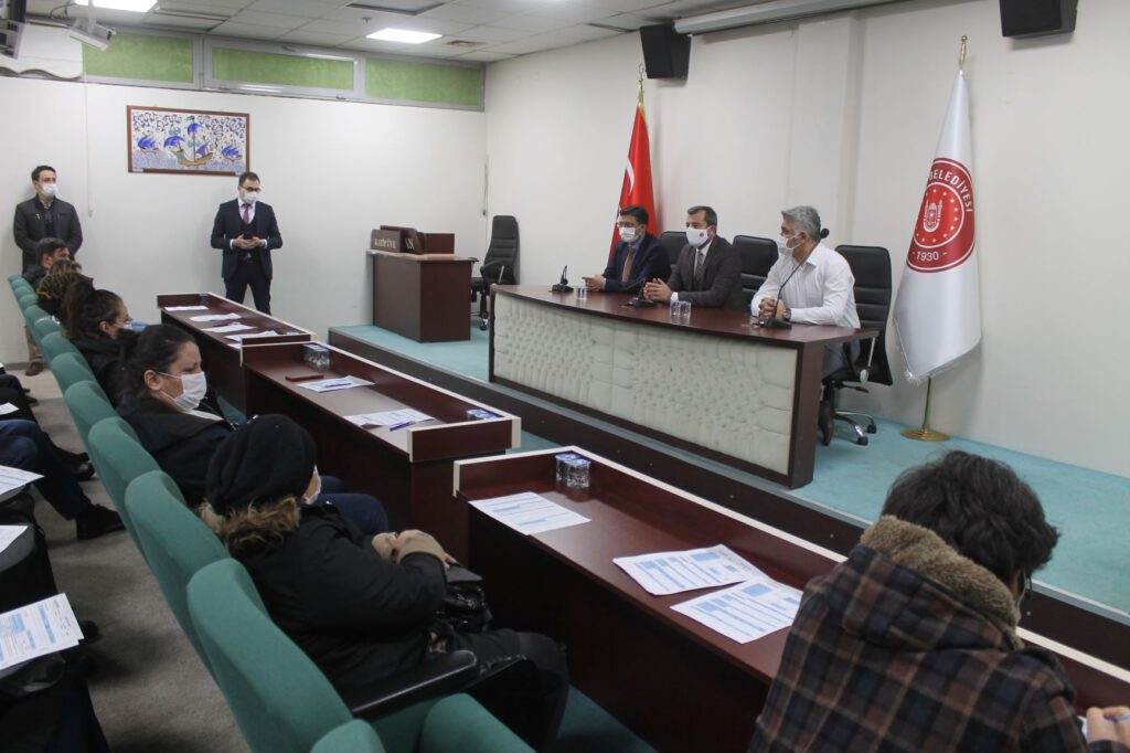 GÜRSU BELEDİYESİ’NDEN İSTİHDAM SEFERBERLİĞİNE DESTEK