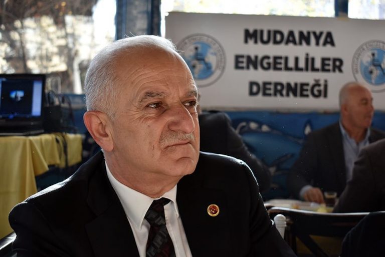 Yapamayacağın Vaatler İçin Neden Söz Verdin!