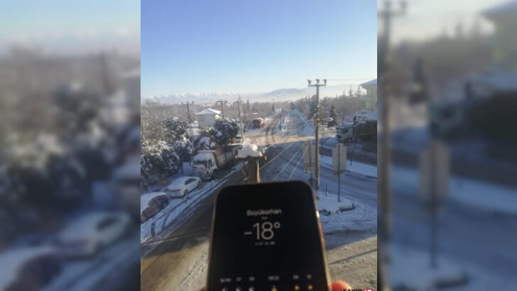 Bursa buz tuttu, Büyükorhan’da termometreler eksi 18