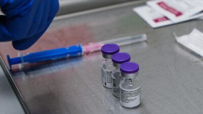 Avrupa’da aşı teslimatında kriz