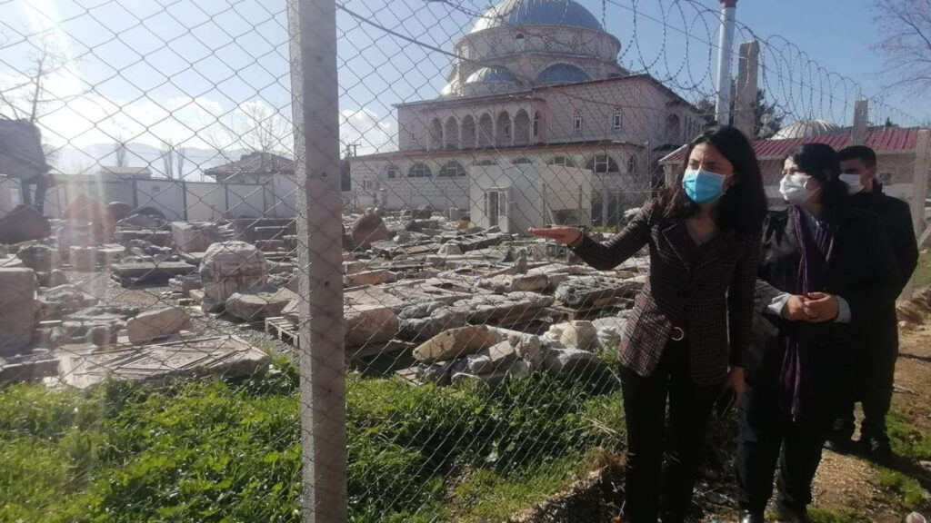 İznik’deki Müzenin İsmi Neden Değişti! Eserler Yosun Tuttu!