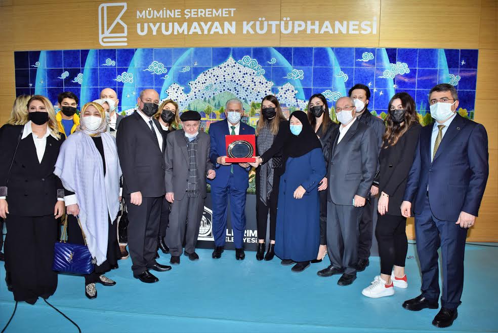 ‘UYUMAYAN KÜTÜPHANE’ AÇILDI