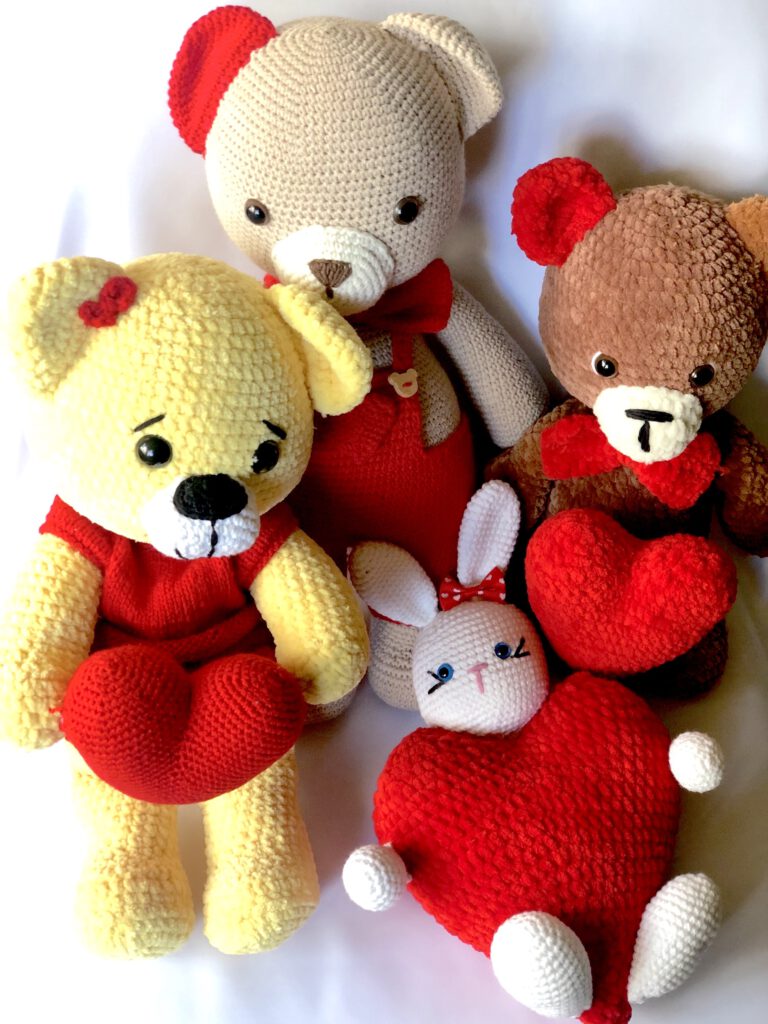 Sevgililer Günü’nde Kalpleri Fethedecek Sevimli Amigurumi Hediyeler Trendyol’da