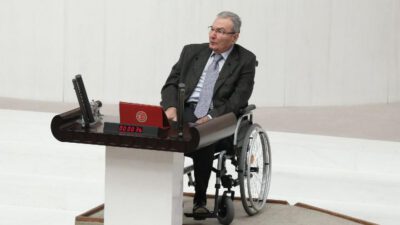 Baykal: Kimse kıpırdamasın, herkes partisinde kalsın