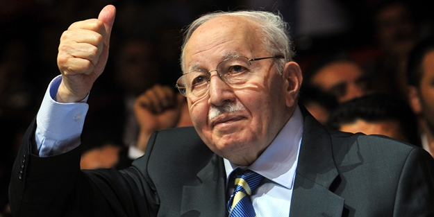 ‘DÜNDEN BUGÜNÜ ANLATAN ERBAKAN’