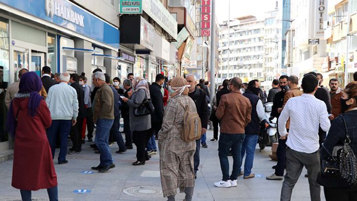 Tencerede “Borç” Kaynıyor!