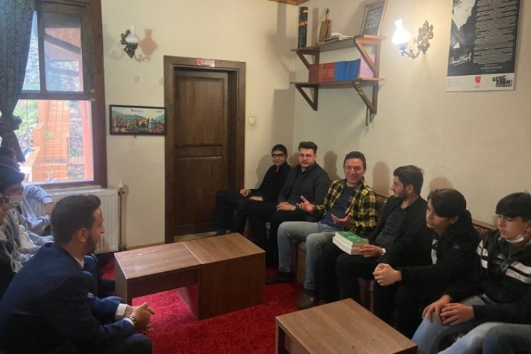 Ödünç ; Milli Türk Talebe Birliği gençliğin dinamosudur