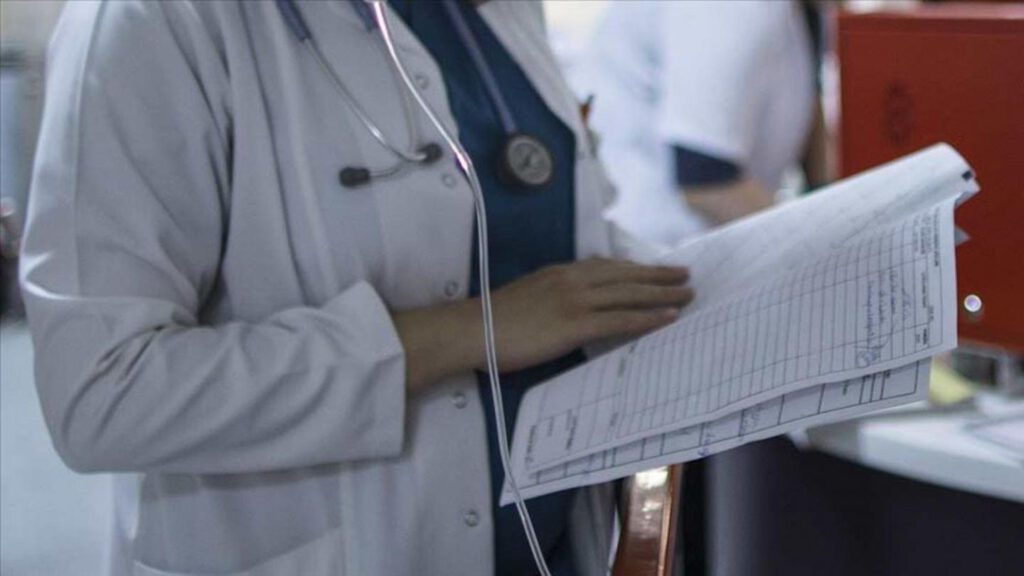 GENÇ DOKTORLAR GÖĞÜS UZMANI OLMAK İSTEMİYOR