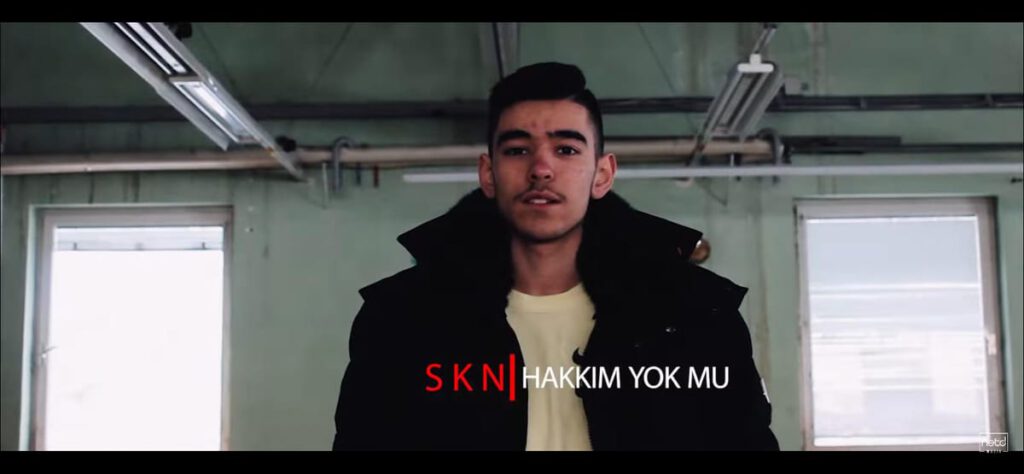 SKN’DEN ÇOCUKLARA KARŞI DUYARLILIK ÖRNEĞİ ŞARKI