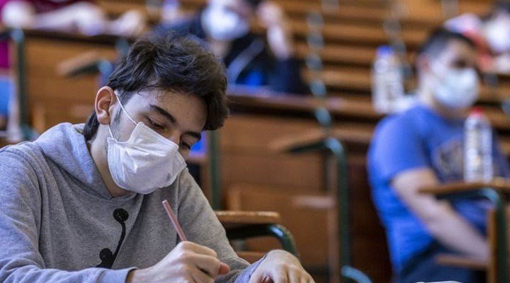 Öğrencilerden sınav değerlendirmesi