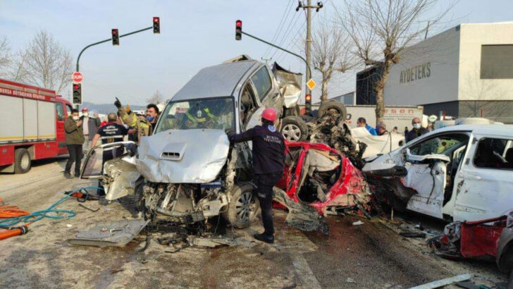 Bursa’da korkunç kaza! Çok sayıda ölü ve yaralı var