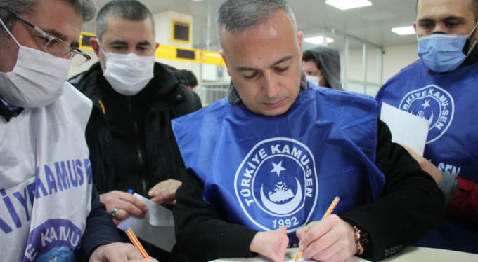 PANDEMİ EN ÇOK KADINLARI ETKİLEDİ…