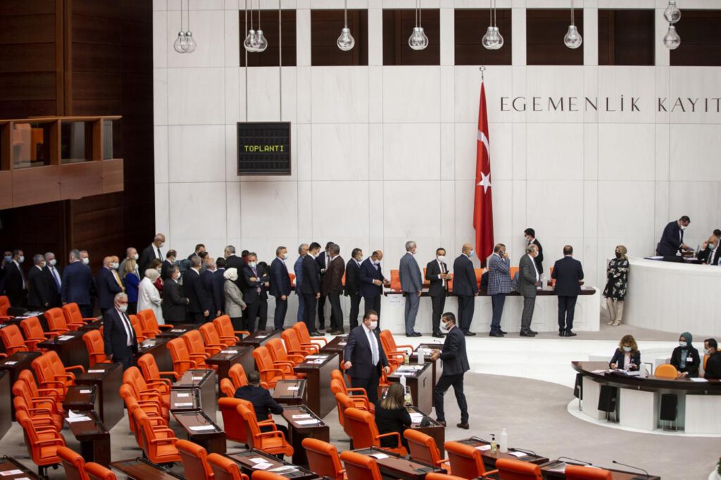 TBMM’de koronavirüs krizi