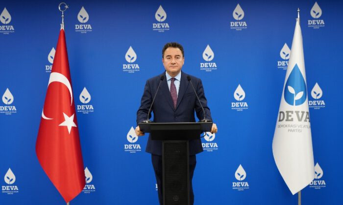 Hukuksuzluk ve kuralsızlık ülkeyi yöneten zihniyetin en önemli sorunu