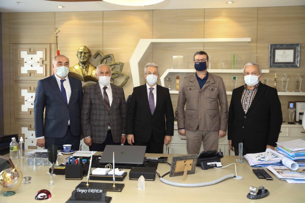 Ardanuç’tan Başkan Erdem’e tablet teşekkürü