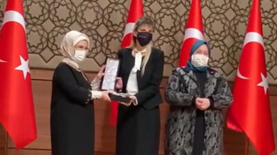 Viking Temizlik, 2020 Erişilebilirlik Ödülü’nü Cumhurbaşkanı Recep Tayyip Erdoğan’ın eşi  Emine Erdoğan’ın elinden aldı