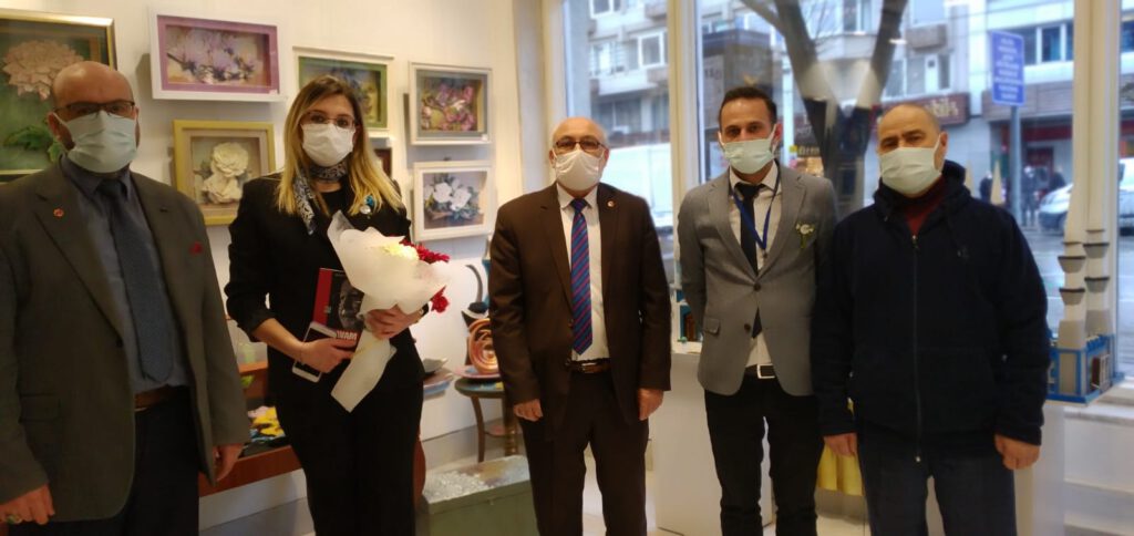 SAADET PARTİ YILDIRIM’DAN HUZUREVİNDE  SAKİNLERİNİN SERGİSİNE ZİYARET…