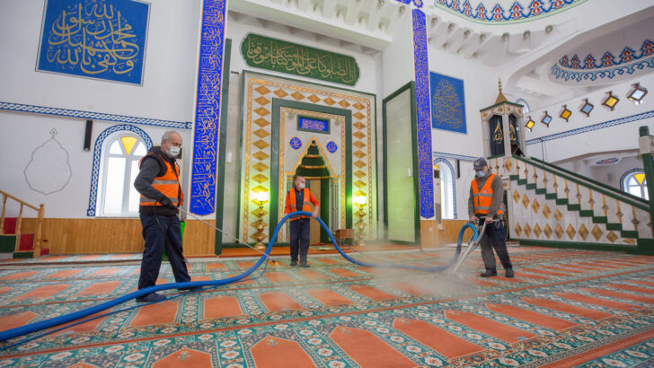 Nilüfer’deki camilerde bahar temizliği