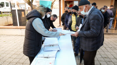 Gökçe Mahallesi sakinleri yeni tapularına kavuştu