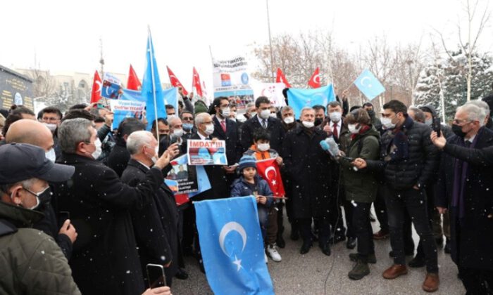 Orada soykırım yaşandığı gerçeğini kimse perdeleyemez
