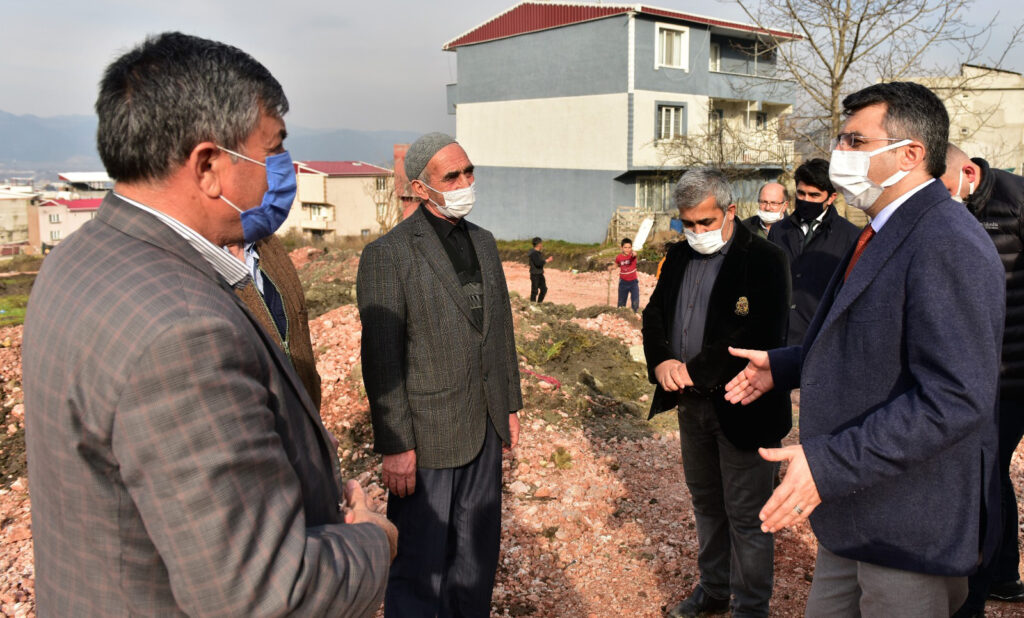 YILDIRIM BELEDİYESİ İLÇEDE DÖNÜŞÜMÜNÜN ÖNÜNÜ AÇACAK YENİ İMAR YOLLARI YAPIYOR