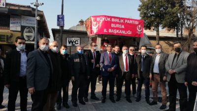 ŞEHİT LİDER MUHSİN YAZICIOĞLU BURSA’DA DUALARLA ANILDI