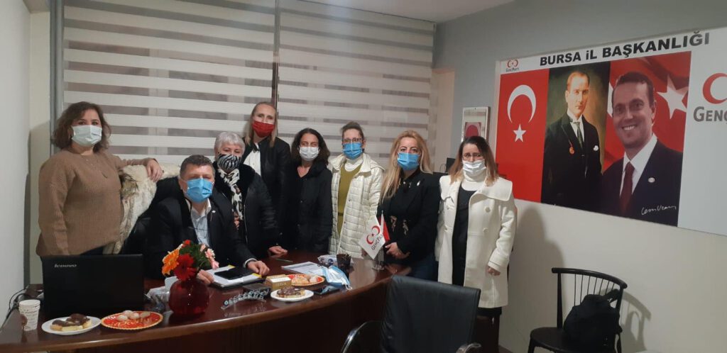 Ülkeyi GENÇ Kadınlar Ayağa Kaldıracak!