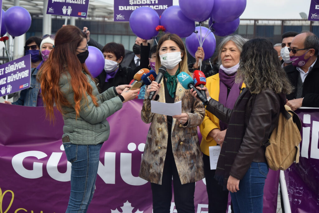 Kadınlar Meydan’a İndi!