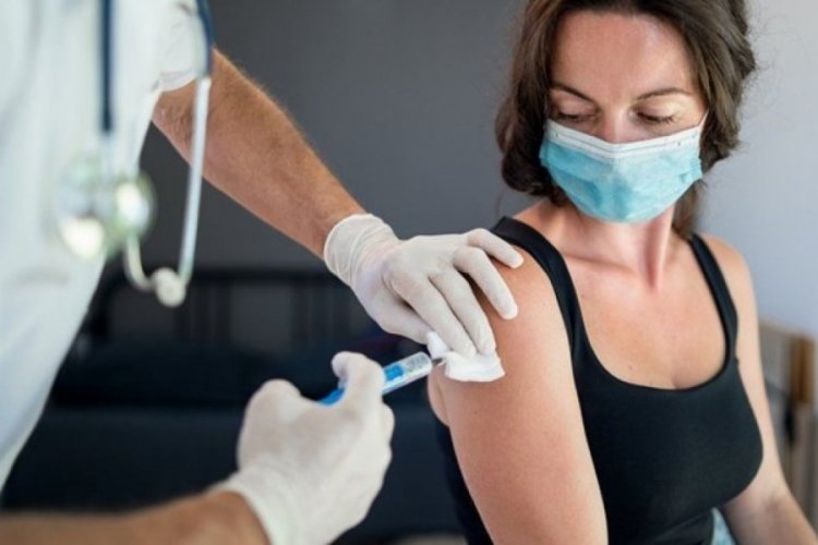 BioNTech ikinci doz randevuları önce gitti sonra geri geldi: Peki 12 saatte neler yaşandı?