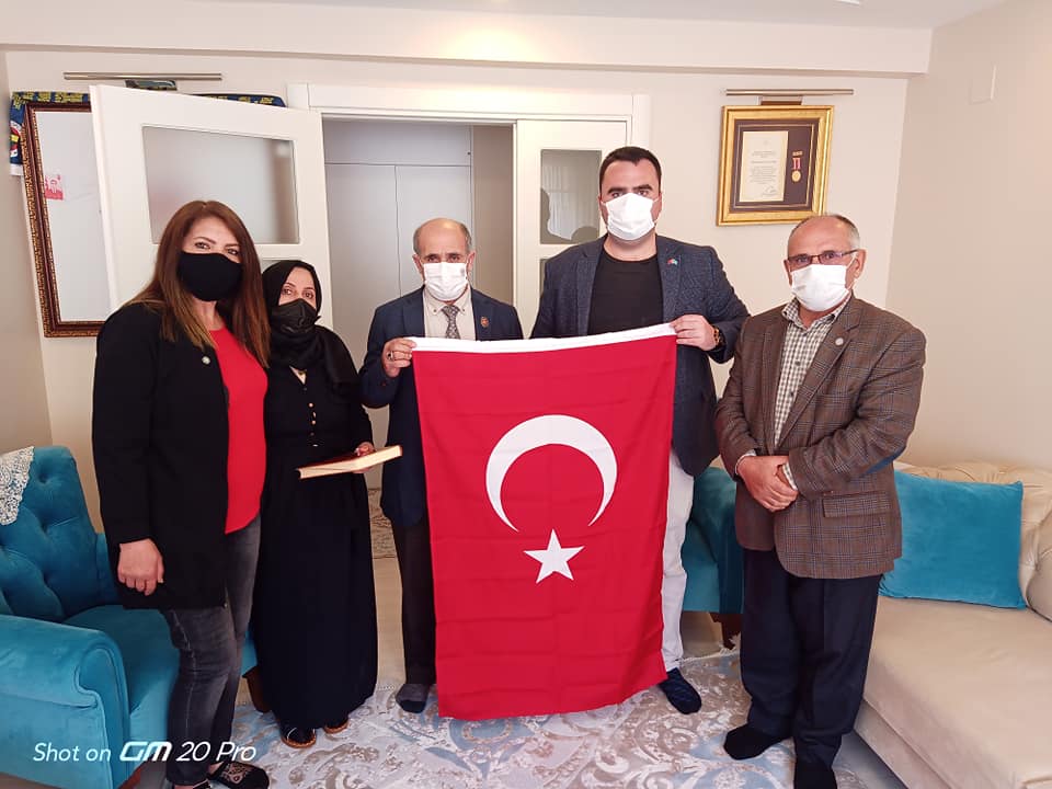 Şehit Ailelerine İYİ’lerden Taziye Ziyareti