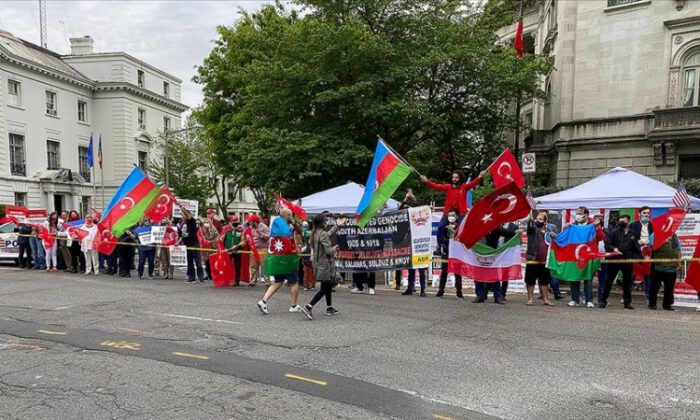 Türkler, Biden’ın açıklamasını protesto etti