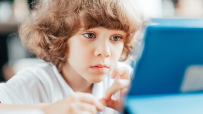 Çocukları dijital dünyada koruyacak 5 yöntem