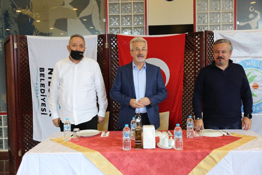 Başkan Erdem’den Nilüfer’in sultanlarına kutlama ziyareti