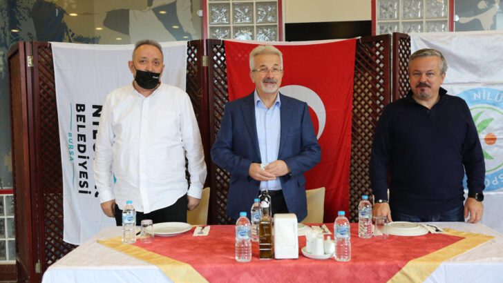 Başkan Erdem’den Nilüfer’in sultanlarına kutlama ziyareti