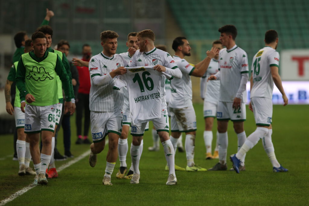 Neler oluyor? Futbolcu mu satacaksınız?