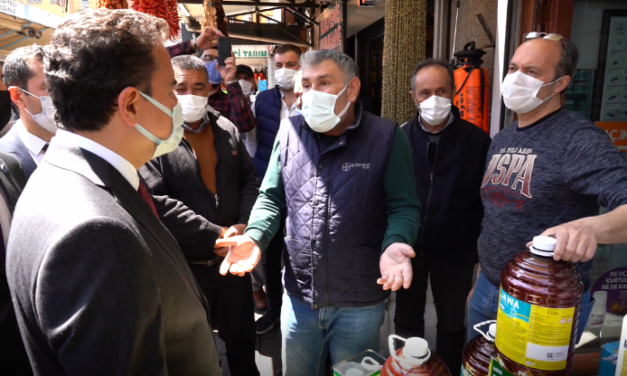 Esnaftan Babacan’a: Dolar yükseliyor ama biz batıyoruz!