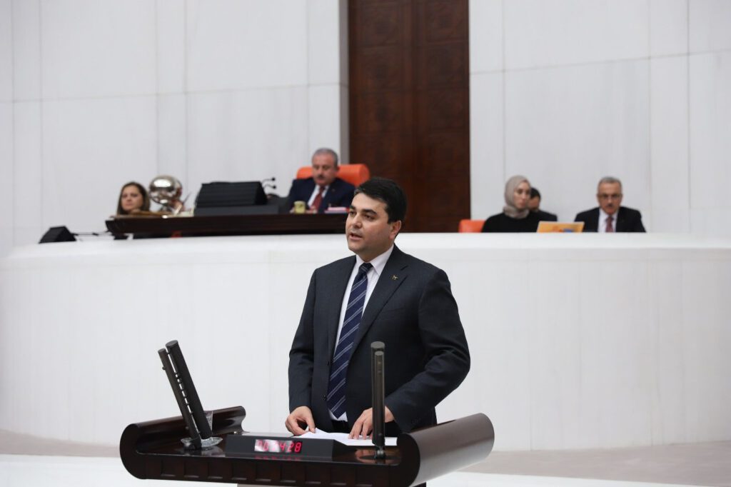 “AKP, kazanın doğurduğuna inanıyor, öldüğüne inanmıyor”