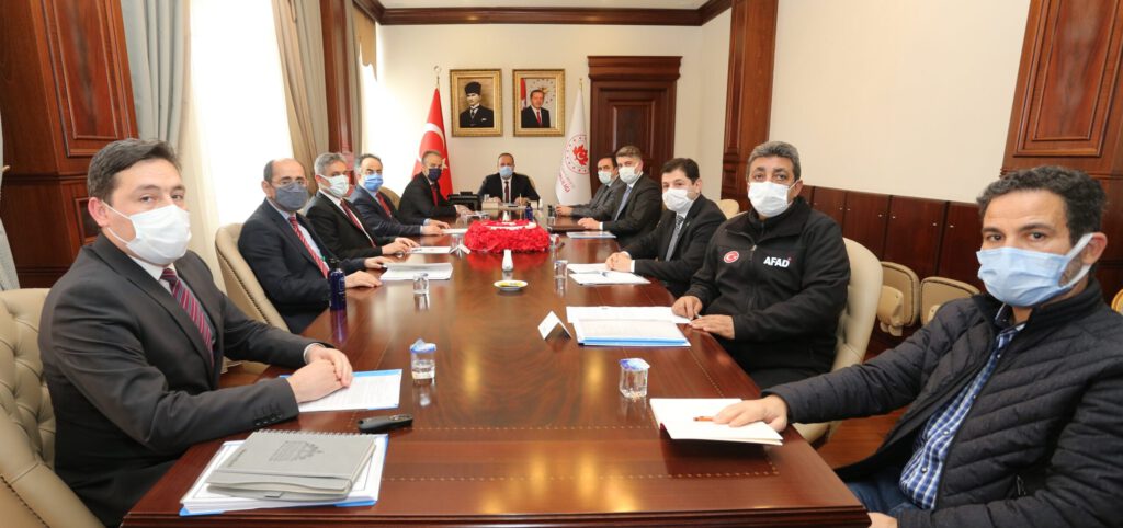 Bursa Valiliği’nde önemli zirve! Büyük tehlike yaşanmıştı!