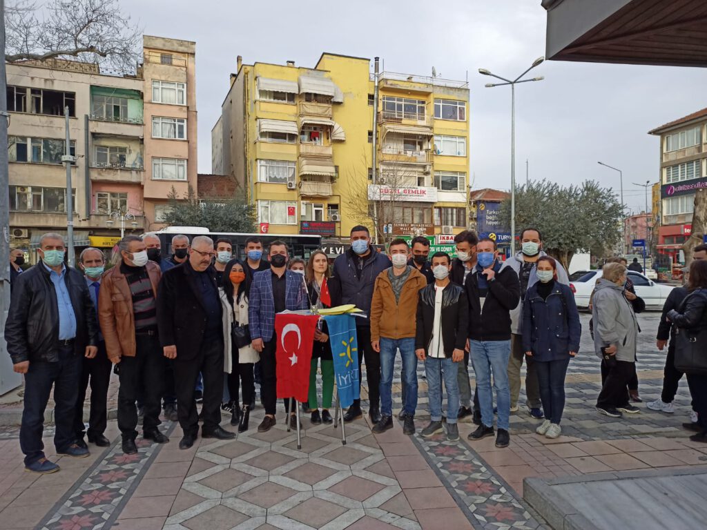İYİ GENÇLİK GEMLİK AKTAŞ’TAN ULAŞIMA YAPILAN ZAMMI GERİ ÇEKMESİNİ İSTEDİ