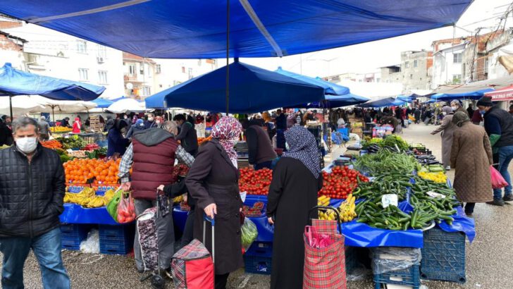 Hafta sonu pazarlar kapalı! Bursa’da esnaf mağduruz diyor