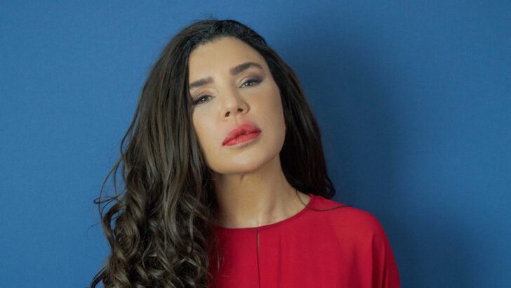 ZEYNEP BUGAY’DAN FANTASTİK TARZIN EN İDDİALISI ‘PROTİ ADASI’NIN ESRARI’ RAFLARDA YERİNİ ALDI