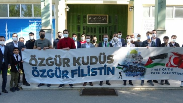 Bursa’da eğitim gören Filistinli öğrencilerden Kudüs için dua