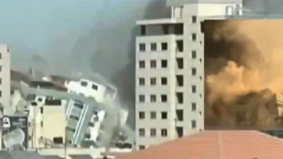 İsrail, Gazze’de medya kuruluşlarının olduğu binayı vurdu