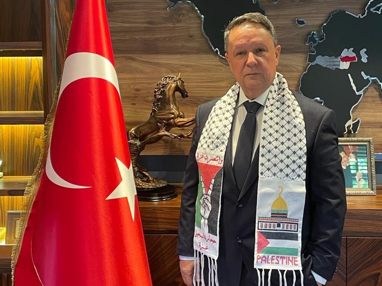 Büyük Birlik Partisi ve Alperenler olarak her daim Filistinli kardeşlerimizin ve Bağımsız Filistin Davasının yanındayız.