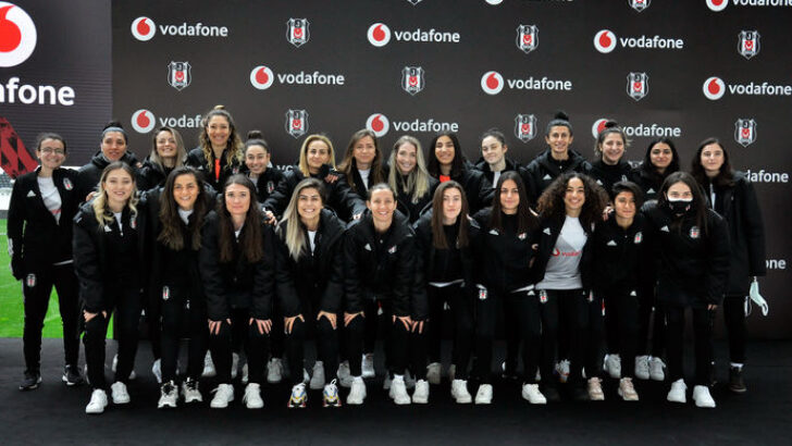 BEŞİKTAŞ’IN BAŞARILI KADIN FUTBOL TAKIMI’NIN İSMİ ‘BEŞİKTAŞ VODAFONE KADIN FUTBOL TAKIMI’ OLARAK TESCİLLENDİ