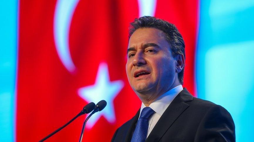Himaye ettikleri çetelerle bizi tehdit etmeye kalkıyorlar