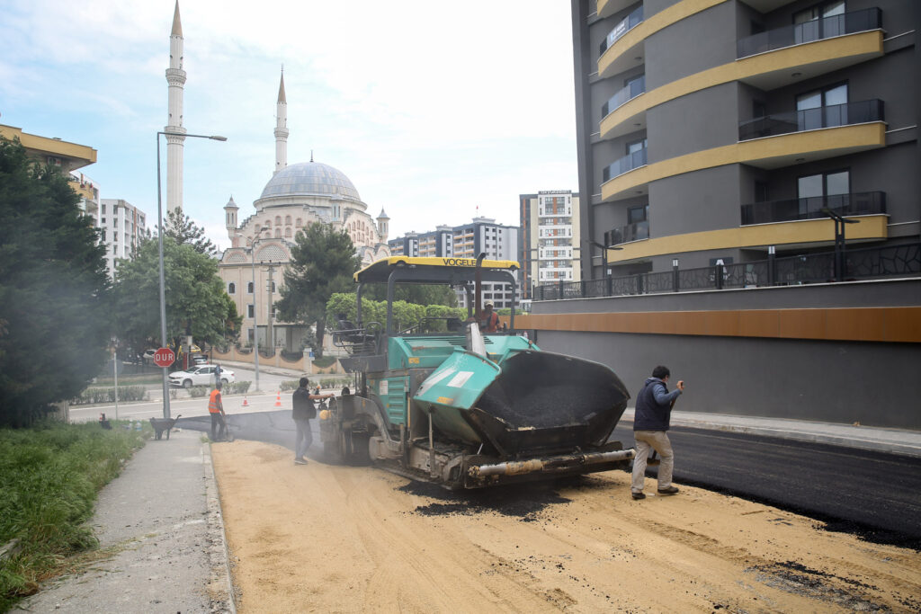 Nilüfer’de konforlu ulaşım için asfalt seferberliği