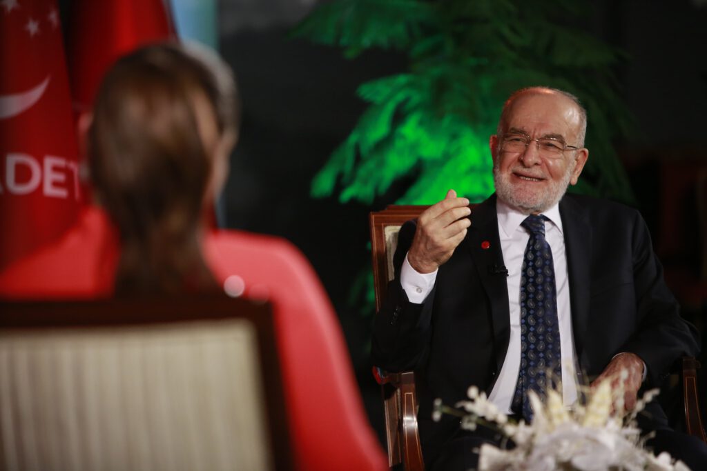 Bunu yapıyorum türküsünü ağzınızdan düşürmezseniz hiçbir mana ifade etmez