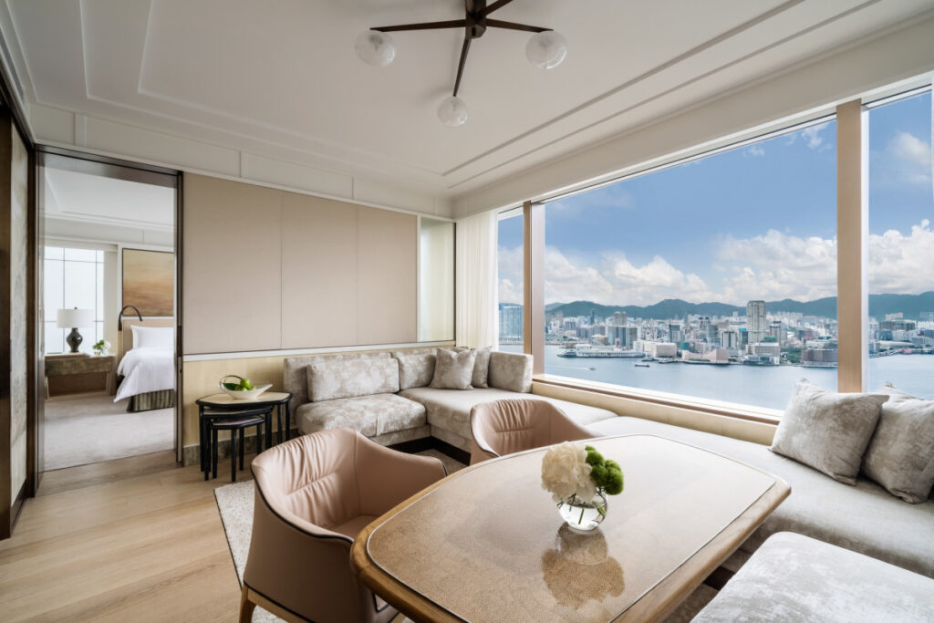 Shangri-La 50.Yıl Dönümü Yeni Logosunun Lansman Hikayesi